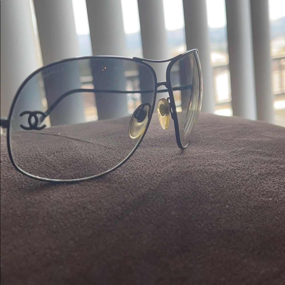 Chanel Aviator Sunglasses - Picture 14 of 16